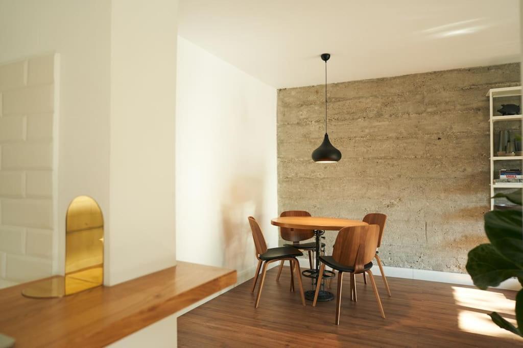 Ultracentral Two Rooms Apartment In Bukarest Exteriör bild