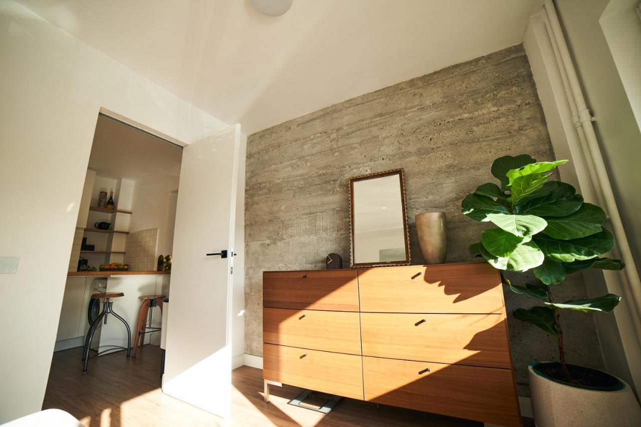 Ultracentral Two Rooms Apartment In Bukarest Exteriör bild